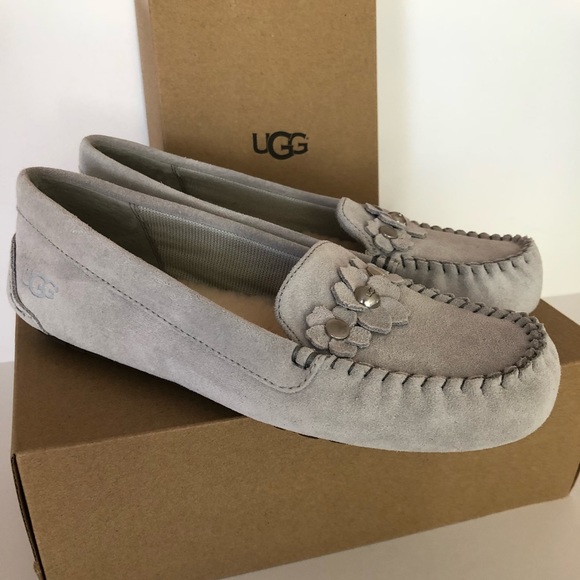 ugg lizzy moccasins